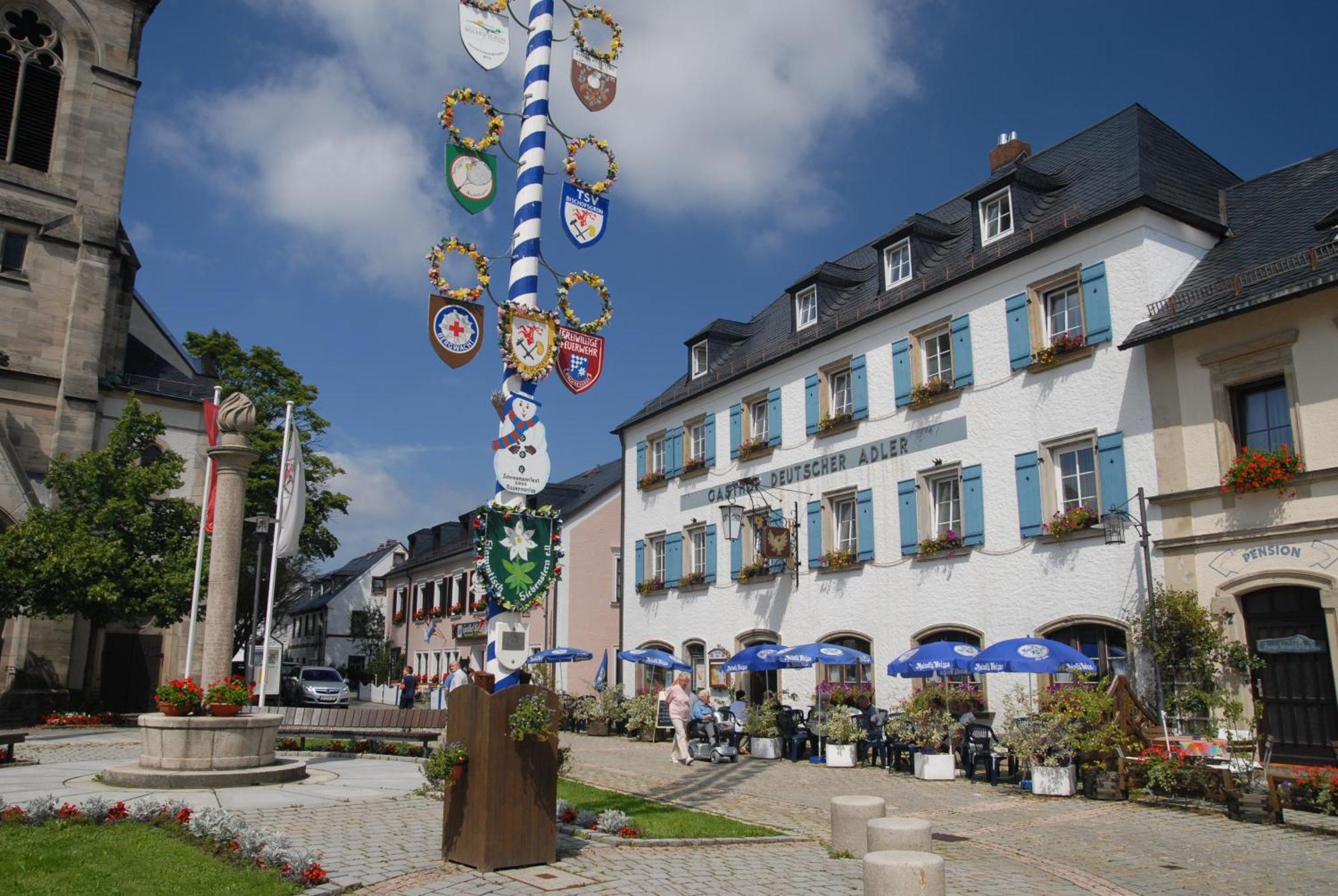 Gasthof Deutscher Adler Und Hotel Puchtler Bischofsgruen Luaran gambar